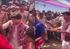 नए अंदाज में दिखे ज्योतिरादित्य सिंधिया, आदिवासियों के साथ जमकर किया डांस