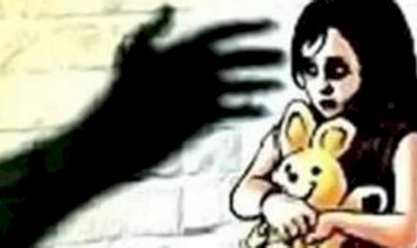 नशे में धुत पड़ोसी ने 5 साल की बच्ची के साथ किया रेप,फ्रूटी का लालच देकर साढ़े 5 साल की बच्ची से दरिंदगी, आवाज सुनकर पहुंचे माता-पिता