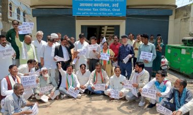 राहुल गांधी व सोनिया गांधी के खिलाफ चार्ज सीट लगाने के विरोध में ईडी और सीबीआई के विरुद्ध कांग्रेसियों का जबरदस्त प्रदर्शन