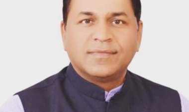 आज़ दलित समाज को सुरक्षा कौन देगा?   "सत्ता की लालसा में समाज को बांटने पर आमादा है समाजवादी पार्टी?"----- उपेंद्र सिंह 