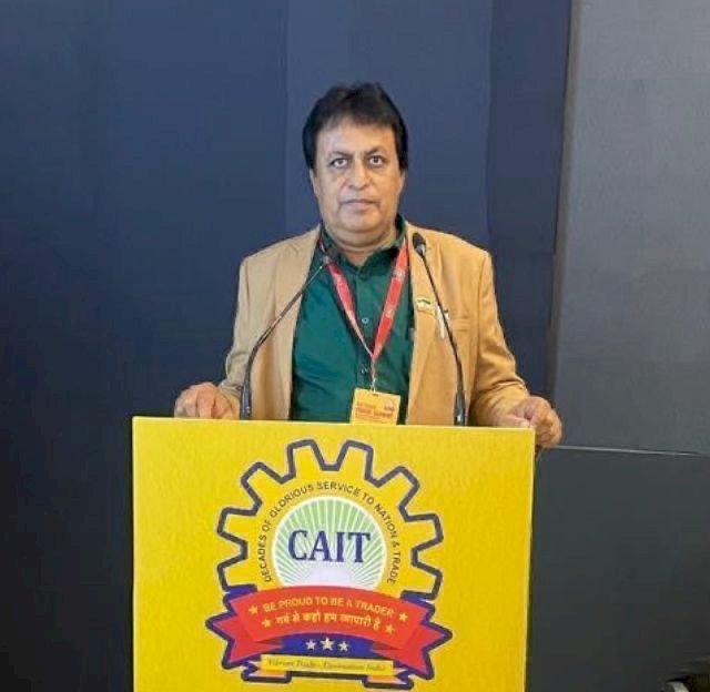 भारत के कपड़ा उद्योग और सूरत के सिंथेटिक्स कपड़ा बाज़ार को अमेरिकी टैरिफ़ की चुनौतियों का करना पड़ेगा सामना :- चम्पालाल बोथरा
