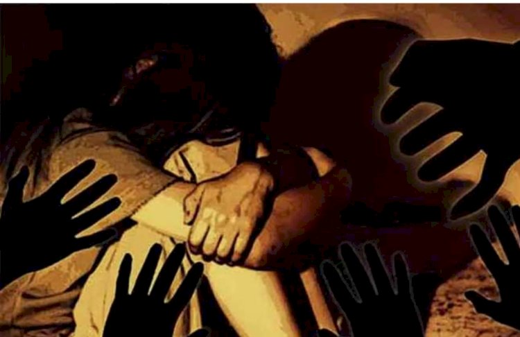 दो किशोरियों के अपहरण करने बालों की गिरफ्तारी के लिए दर दर दर भटकते माता पिता, पुलिसिया न्याय न मिलने से टूटता परिवार, आईओ ने किशोरियों को धमकाकर  कराए बयान
