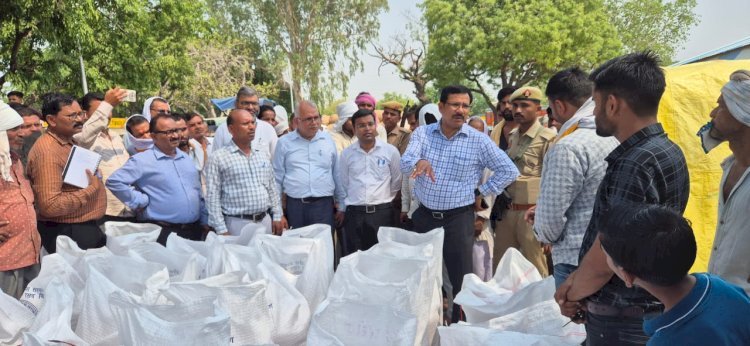 जालौन गल्ला मंडी का डीएम ने किया औचक निरीक्षण,मेहनतकश किसान के साथ किसी प्रकार की ठगी न हो