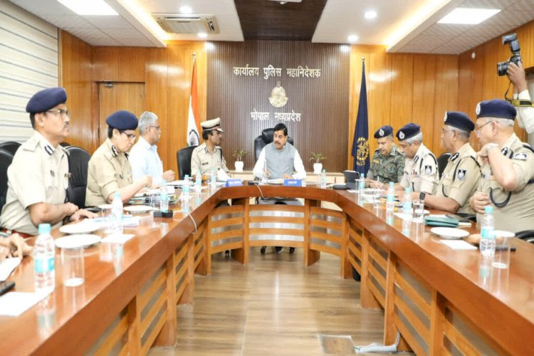 एमपी में 30 मई तक तबादले, मंत्रियों को मिला अधिकार:डॉ. मोहन कैबिनेट में पॉलिसी को मंजूरी  , जानें किन-किन प्रस्तावों पर लगी मुहर
