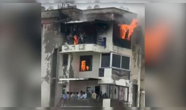 छठी मंजिल पर लगी आग, शीशे तोड़कर कूदे लोग, 3 की गई जान... दिल्‍ली के द्वारका में दिखा खौफनाक मंजर