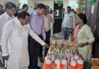 राजकीय मेडिकल कॉलेज में आयोजित हुआ संपूर्णता अभियान सम्मान समारोह जनप्रतिनिधियों व अधिकारियों ने महिलाओं से की खरीदारी, प्रेरणा टी पॉइंट बना आकर्षण का केंद्र