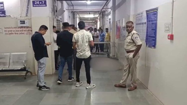 अस्पताल में चाकू से गला रेतता रहा हत्‍यारा, वीडियो बनाते रहे लोग, फिर सबके सामने हुआ फरार… शहर में फैली सनसनी