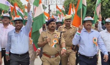 काकोरी ट्रेन एक्शन शताब्दी समापन समारोह के अंतर्गत जनपद में भव्य तिरंगा यात्रा का आयोजन