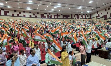 हर घर तिरंगा महोत्सव,मेडिकल कॉलेज के सभागार में देशभक्ति का दिखा उत्साह और जोश