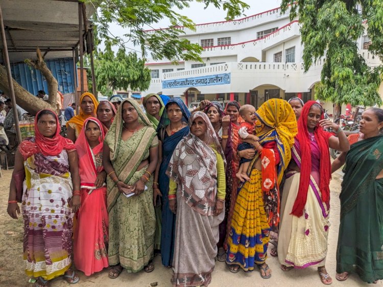 तहसीलदार का चौंकाने वाला बयान – “फ़रियादी को संतुष्ट नहीं कर पाऊंगा”, शिकायत पर मचा बवाल