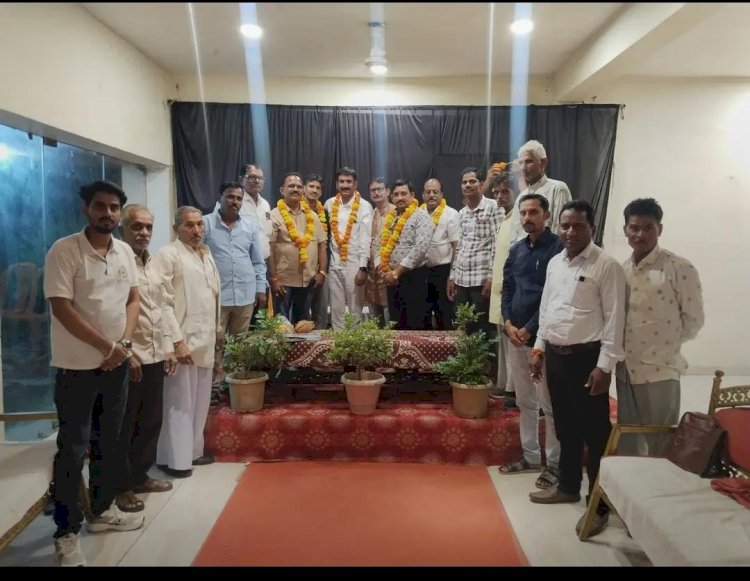 बाबूलाल पांचाल की समाज के प्रति कार्यशैली को देख कर दूसरी बार अध्यक्ष पद पर नियुक्त किए गए 