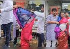 सरे बाजार 73 वर्षीय कांग्रेस नेता को पहनाई साड़ी : पीएम मोदी का फर्जी फोटो शेयर करने पर भाजपाइयों में आक्रोश