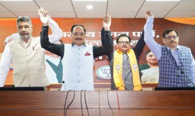 AAP को झटका,पूर्व MLA राजेश गुप्ता BJP में शामिल,आंसू छलकाते हुए  बोले गुप्ता  -मेरा फोन भी नहीं उठाते हैं अरविंद केजरीवाल