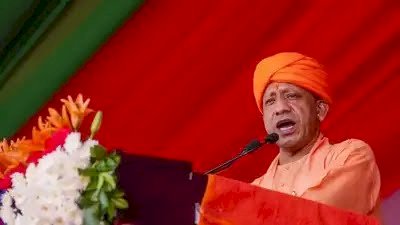 रहेंगे हिंदुस्तान में, खाएंगे हिंदुस्तान में, लेकिन वंदे मातरम बोलने में दिक्क़त,बाराबंकी में CM योगी का तंज