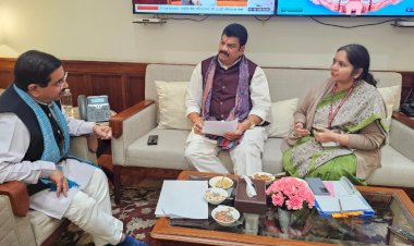केंद्र–राज्य समन्वय से खाद्यान्न प्रबंधन को मिलेगा नया आयाम,  केंद्रीय मंत्री प्रहलाद जोशी से मप्र के खाद्य मंत्री गोविंद सिंह राजपूत ने की भेंट, महत्वपूर्ण विषयों पर हुई चर्चा