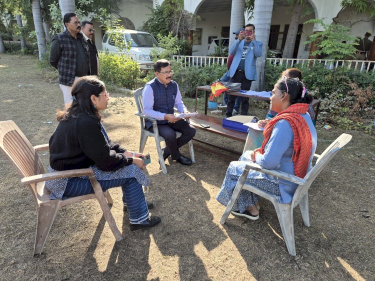 जिलाधिकारी ने SIR अभियान की प्रगति की की समीक्षा, पात्र मतदाताओं को समय से फार्म जमा करने की अपील