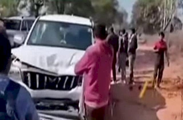 कांग्रेस नेताओं का काफिला दुर्घटनाग्रस्त,जीतू-सिंघार के काफिले की कारें आपस में टकराई, टला बड़ा हादसा, बाल-बाल बचे कांग्रेस नेता