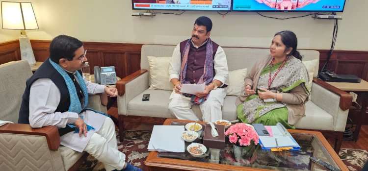केंद्र–राज्य समन्वय से खाद्यान्न प्रबंधन को मिलेगा नया आयाम,  केंद्रीय मंत्री प्रहलाद जोशी से मप्र के खाद्य मंत्री गोविंद सिंह राजपूत ने की भेंट, महत्वपूर्ण विषयों पर हुई चर्चा