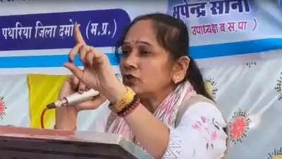 पूर्व विधायक रामबाई  के बिगड़े बोल,साधु संतो को कहा साला,भगवान से बात होती है, बम कहां फूटेगा 'साला' एक भी नहीं बताता