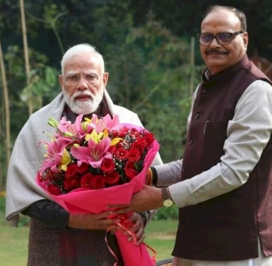 24 घंटे में दूसरी बार पीएम मोदी से मिले डिप्टी सीएम ब्रजेश पाठक, यूपी में ब्राह्मण विधायकों की बैठक के बीच  पहुंचे दिल्ली, PM  से की मुलाकात