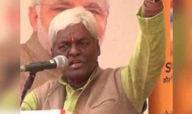 "मोड़ा-मोड़ी की शादी नहीं कराते क्या": पन्नालाल शाक्य के बयान से सियासत गरमाई, बोले- कोई नेता संबंध नहीं कराता
