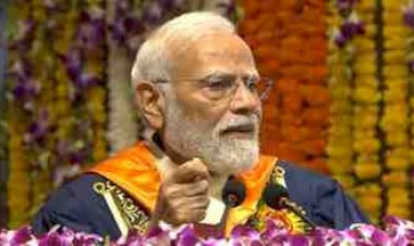 ‘मैं तो बाबा बागेश्वर नहीं हूं’, भविष्य की भविष्यवाणी नहीं, उसे बदलने की क्षमता विकसित करें युवा-IIT दिल्ली के छात्रों से बोले PM मोदी