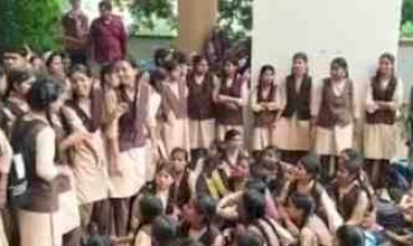 छात्राओं के आंदोलन के आगे झुका प्रशासन: उज्जैन का सराफा गर्ल्स स्कूल अब दाऊदखेड़ी शिफ्ट नहीं होगा
