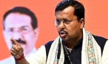 सज्जन कुमार की श्रद्धांजलि सभा में जाना 3 BJP सांसदों को पड़ा भारी, मुलाकात पर पार्टी में बवाल; नितिन नवीन ने लगाई फटकार, 1984 दंगों का मुद्दा फिर गरमाया