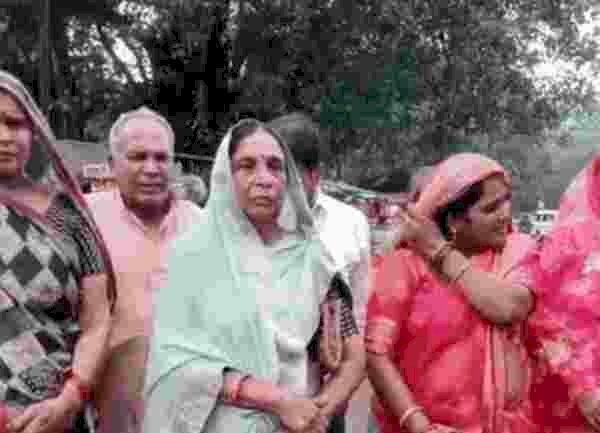 रीवा: अध्यक्ष के विरोध में 10 भाजपा पार्षदों ने दिया इस्तीफा, गुढ़ नगर परिषद में बढ़ी सियासी हलचल